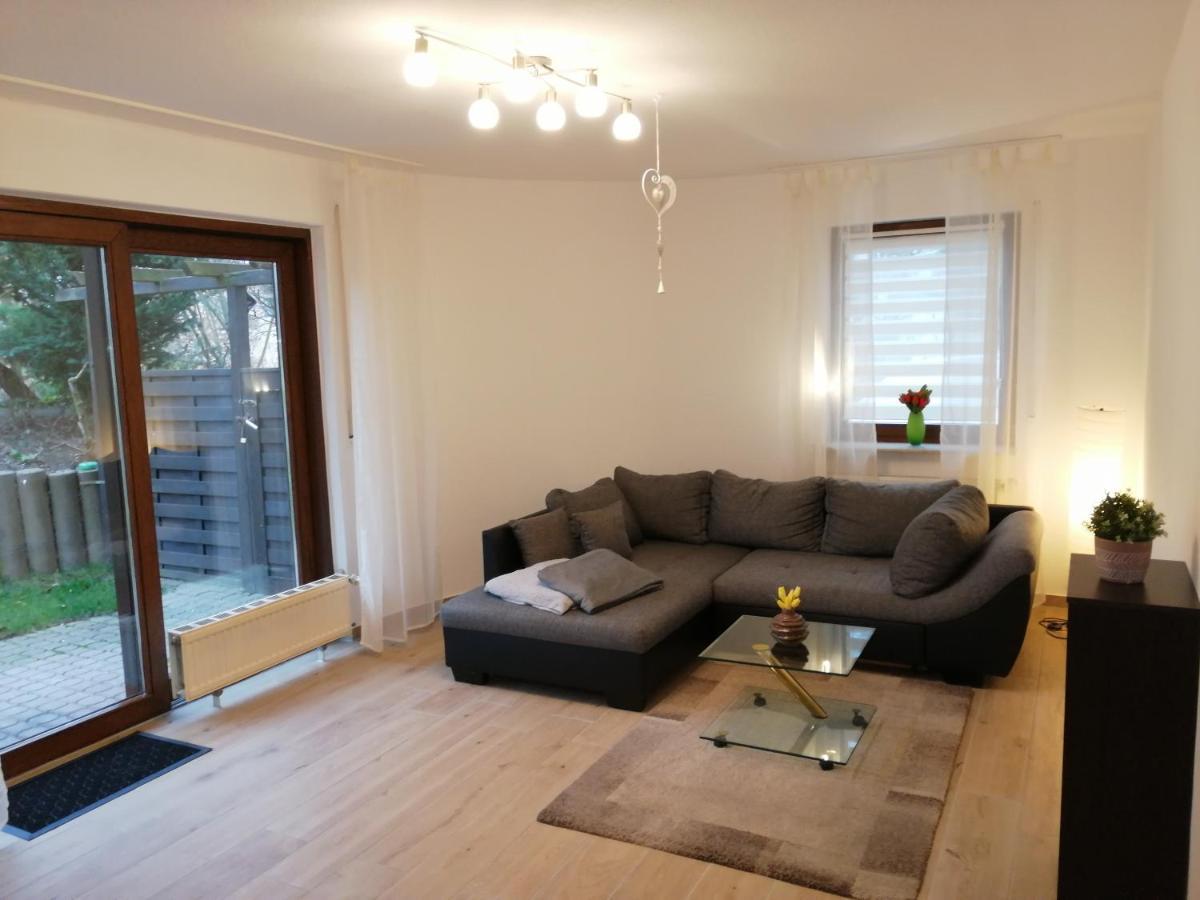 Ebenerdige Ferienwohnung Mit Grosser Terrasse In Der Naehe Des Waldes, Zum Wohlfuehlen Schoneck Exterior foto