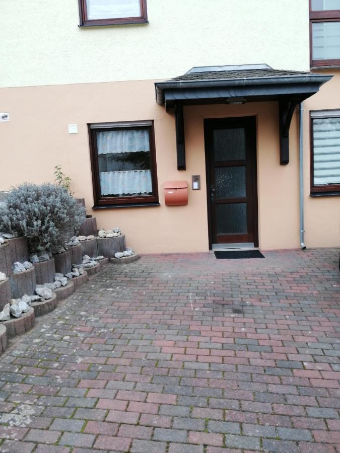 Ebenerdige Ferienwohnung Mit Grosser Terrasse In Der Naehe Des Waldes, Zum Wohlfuehlen Schoneck Exterior foto