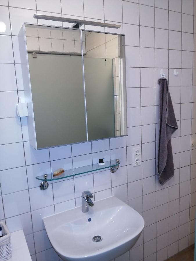 Ebenerdige Ferienwohnung Mit Grosser Terrasse In Der Naehe Des Waldes, Zum Wohlfuehlen Schoneck Exterior foto